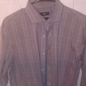 Beautiful plaid Hugo Boss gently used sz med/slim